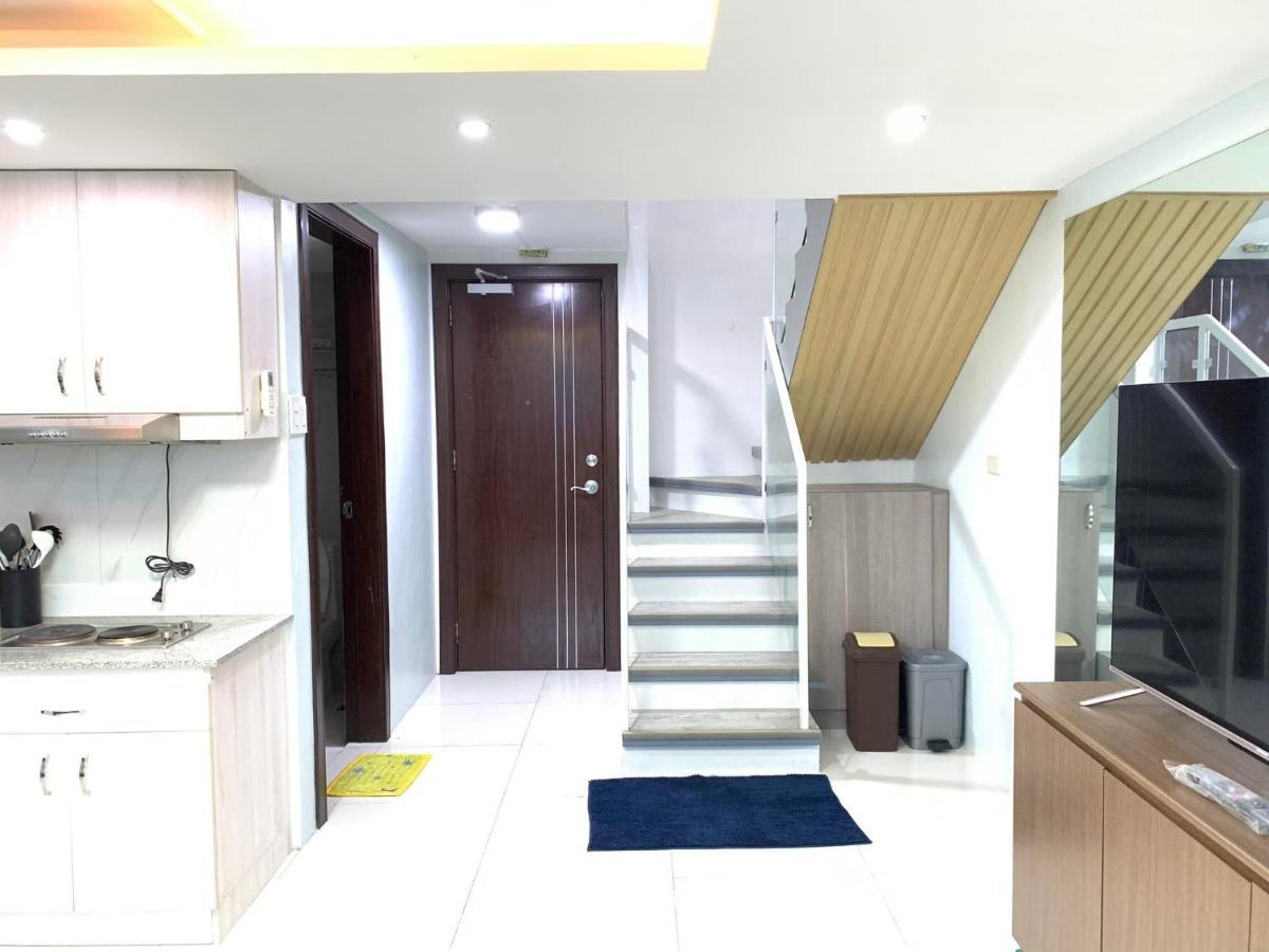 2 Bedroom Condo Unit With City And Mountain View セブ市 エクステリア 写真
