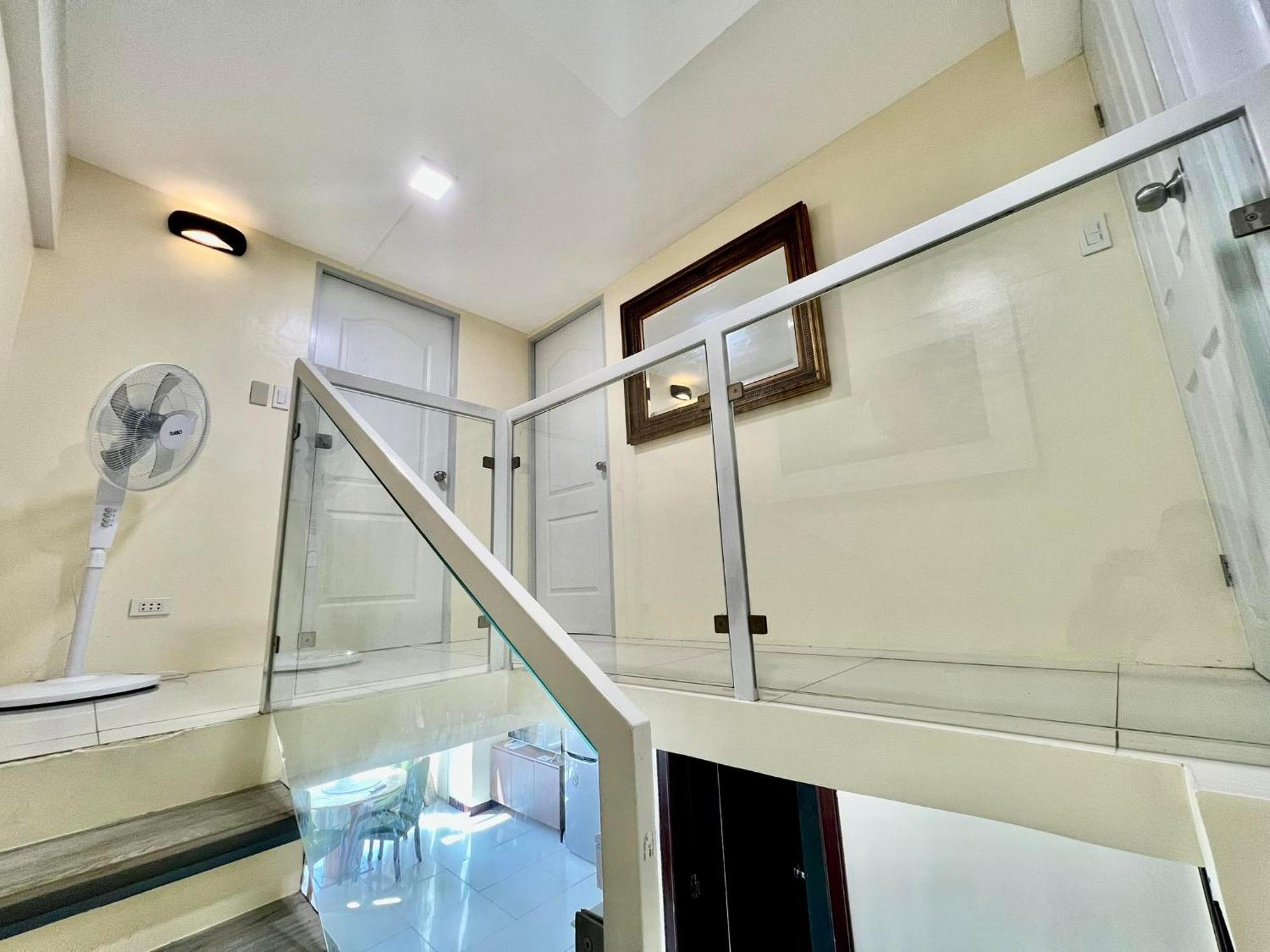 2 Bedroom Condo Unit With City And Mountain View セブ市 エクステリア 写真